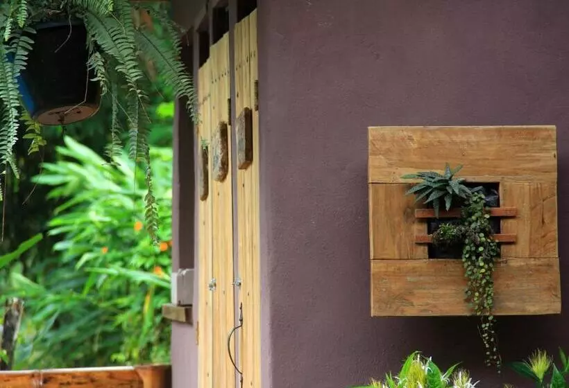هتل La Bicok Ecolodge