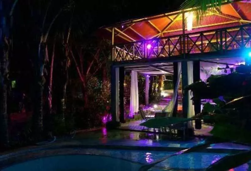 ホテル La Tropicale