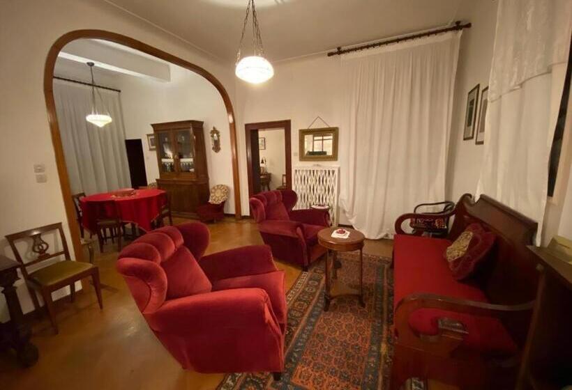 هتل Le Case Cavallini Sgarbi Di Rina Cavallini