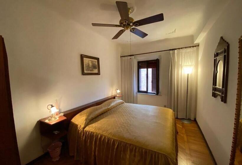 هتل Le Case Cavallini Sgarbi Di Rina Cavallini