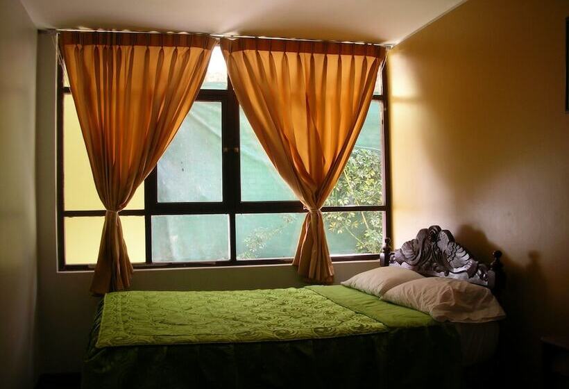 فندق Mary S House