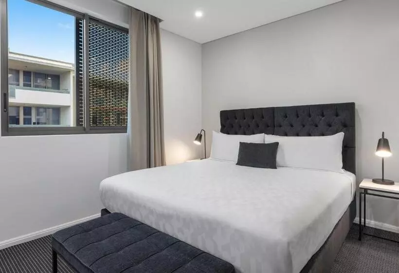 Hotelli Meriton Suites North Ryde