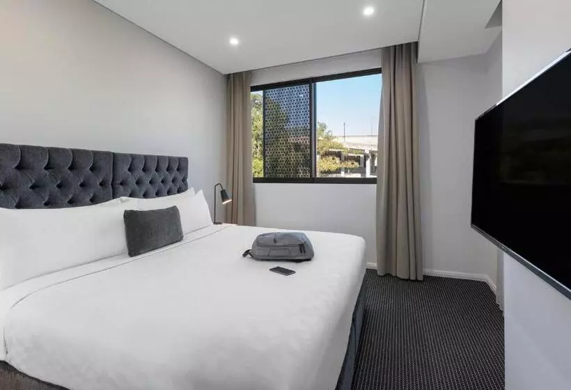 Hotelli Meriton Suites North Ryde