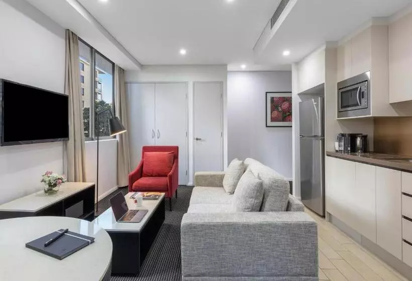 Hotelli Meriton Suites North Ryde