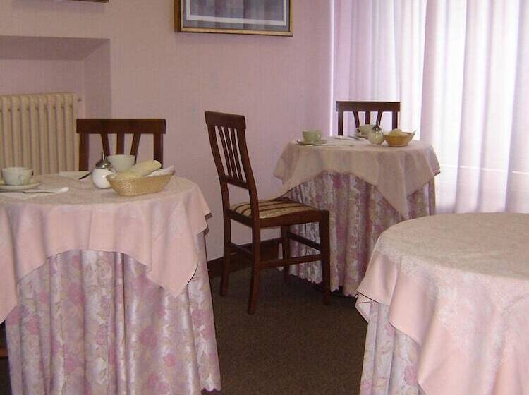 ホテル Meublé Moderno