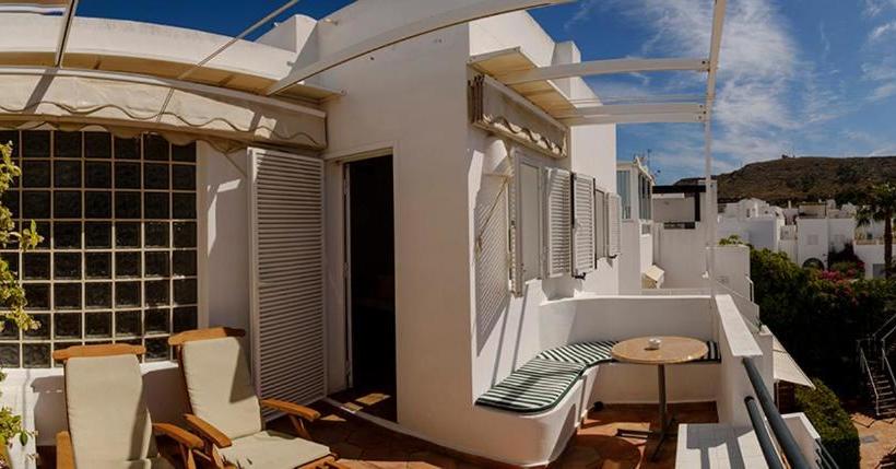 هتل Mikasa Agua Amarga & Spa