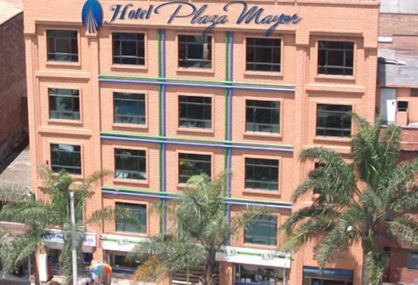 בית מלון כפרי Plaza Mayor Medellin
