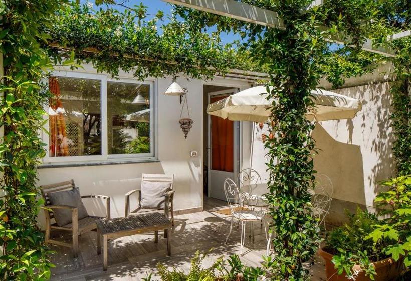 هتل Regginè Casa Vacanze Sorrento