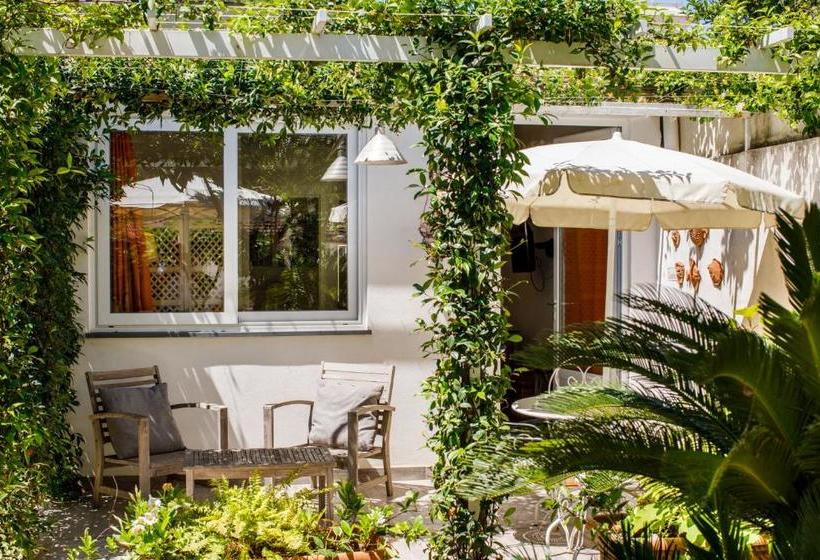 هتل Regginè Casa Vacanze Sorrento