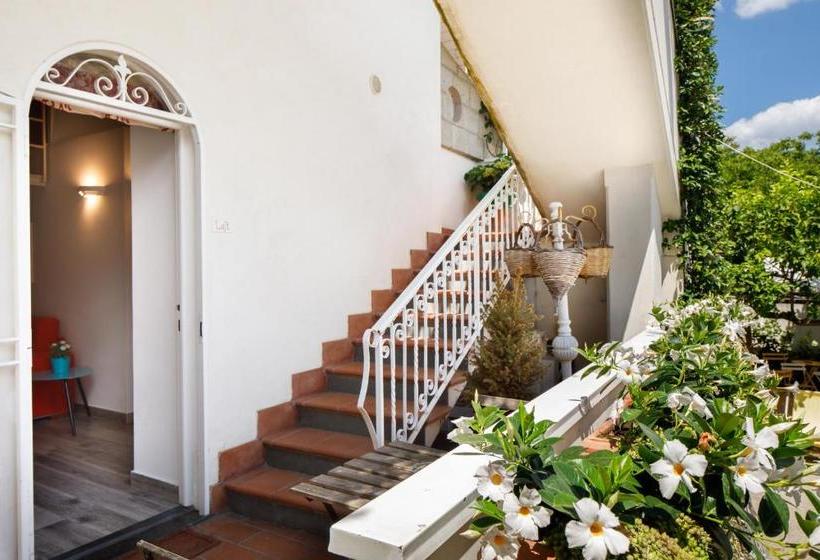 هتل Regginè Casa Vacanze Sorrento