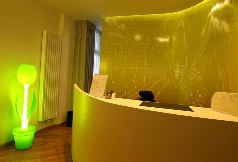 هتل Viasparano B&b