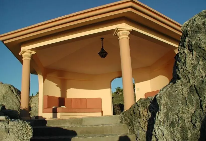 هتل Villa Del Faro