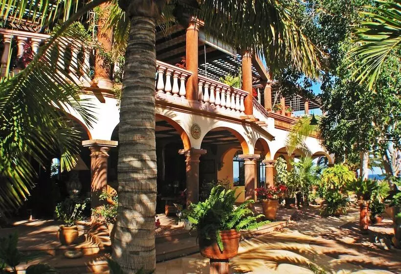 هتل Villa Del Faro