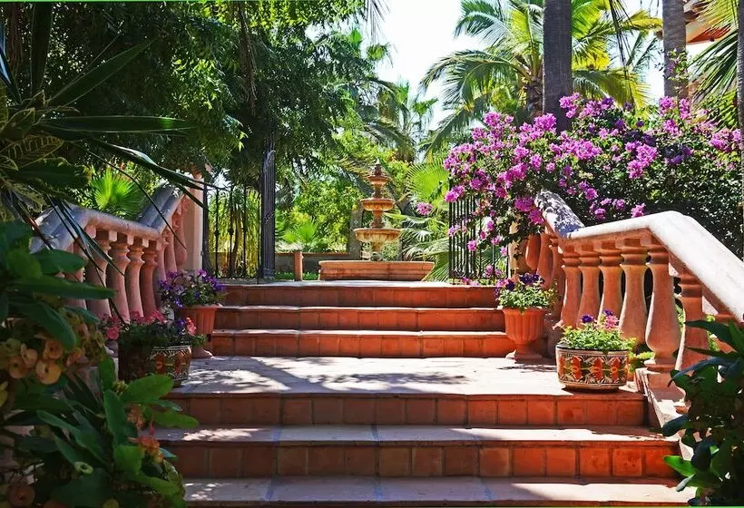 هتل Villa Del Faro