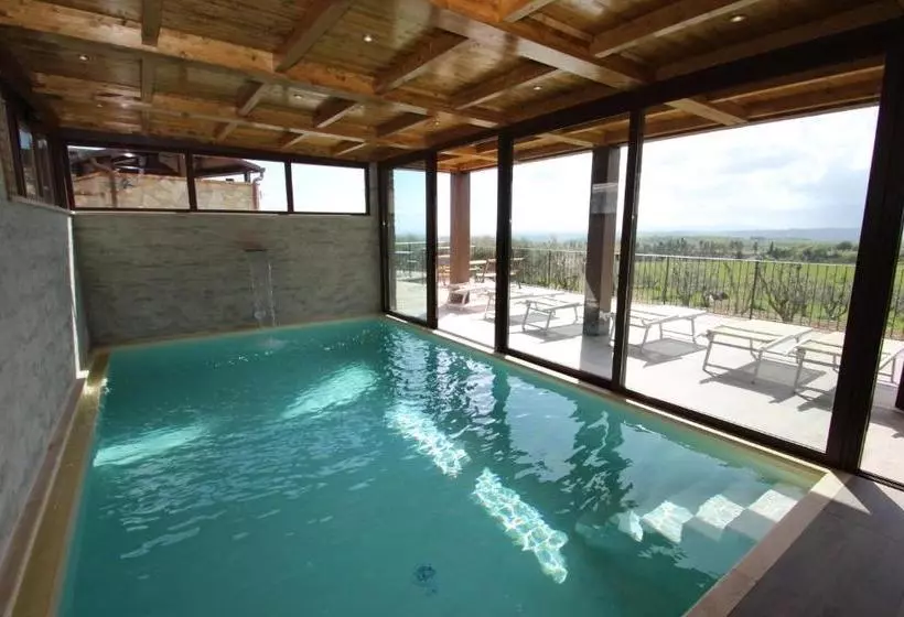 Hotelli Villa Di Sotto