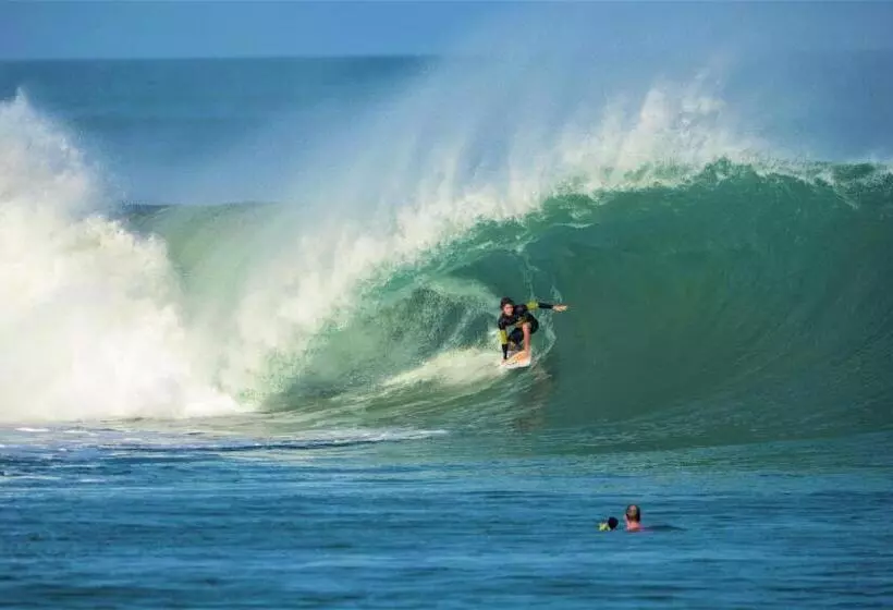 Retkeilymaja Waves Surf Camp Peru