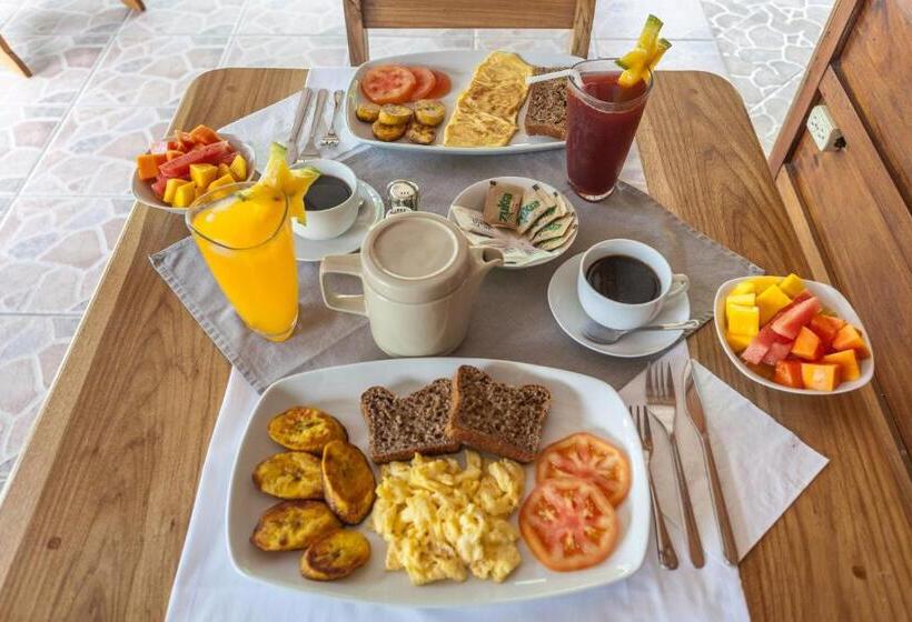 ベッドアンドブレックファースト Relax Natural Village Adults Only