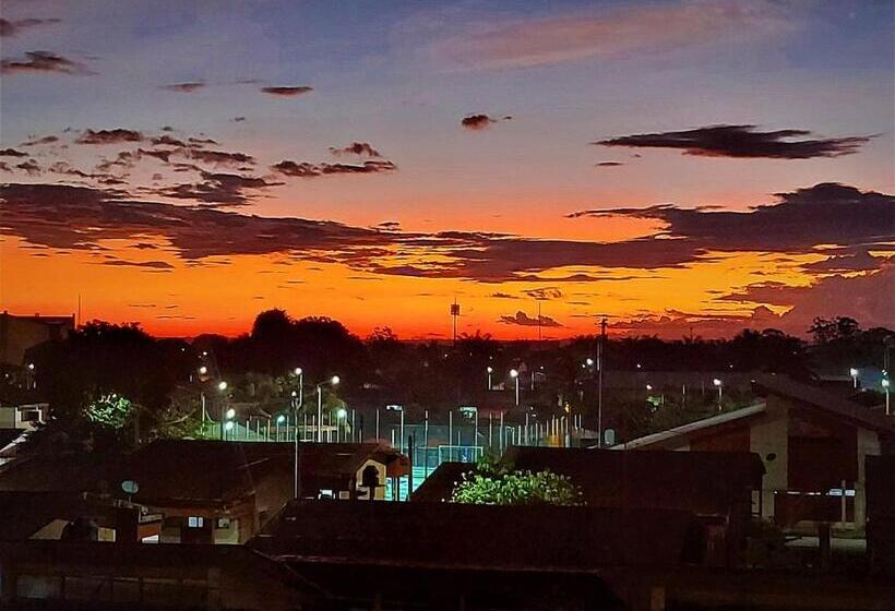 Отель Amazon House Hostel