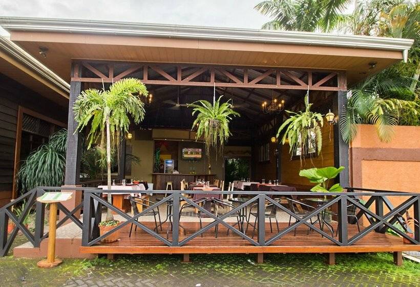 فندق Arenal Green