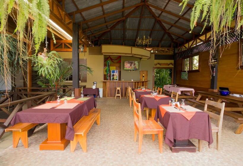 فندق Arenal Green