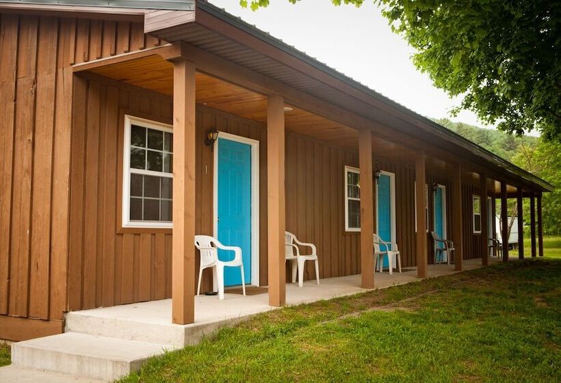 ホテル Blue Hill Lodge