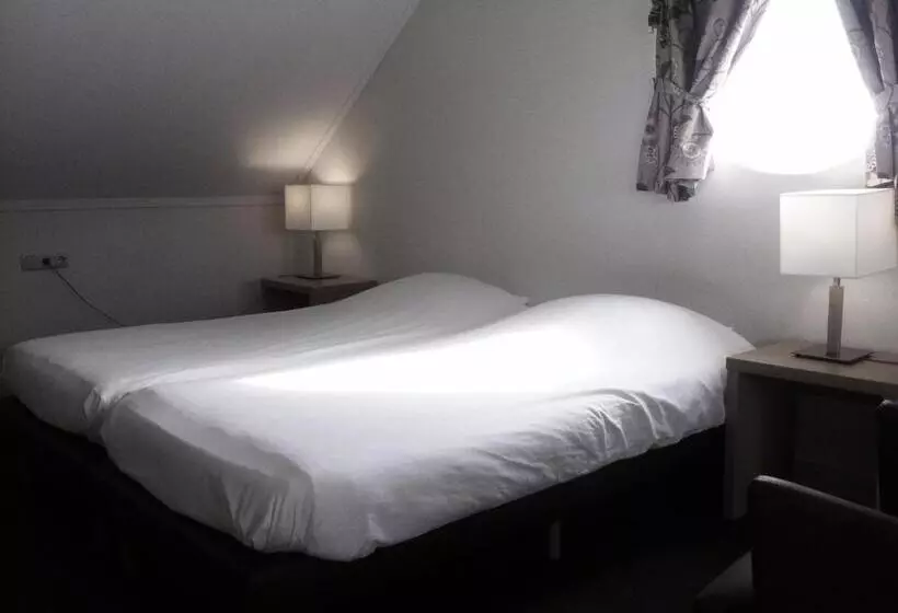 Hotelli Bos En Duinzicht