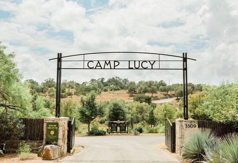 Отель Camp Lucy