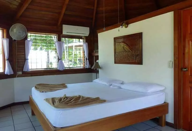 Hotelli Corcovado Beach Lodge