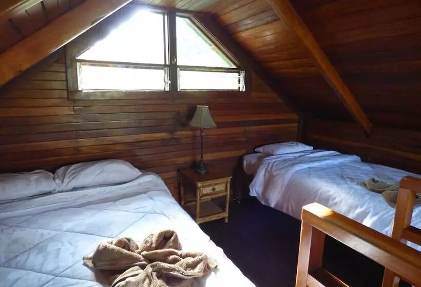 Hotelli Corcovado Beach Lodge