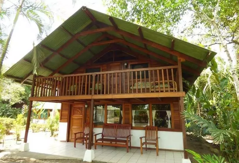 Hotelli Corcovado Beach Lodge