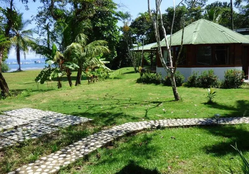 ホテル Corcovado Beach Lodge