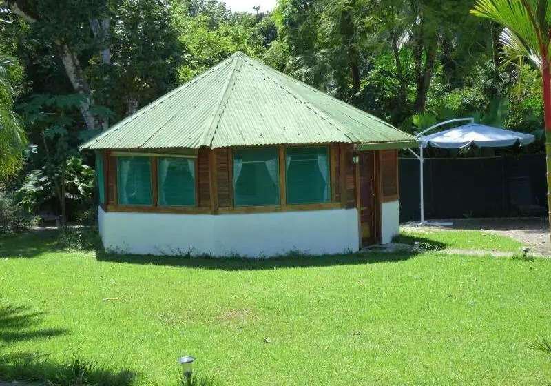 ホテル Corcovado Beach Lodge