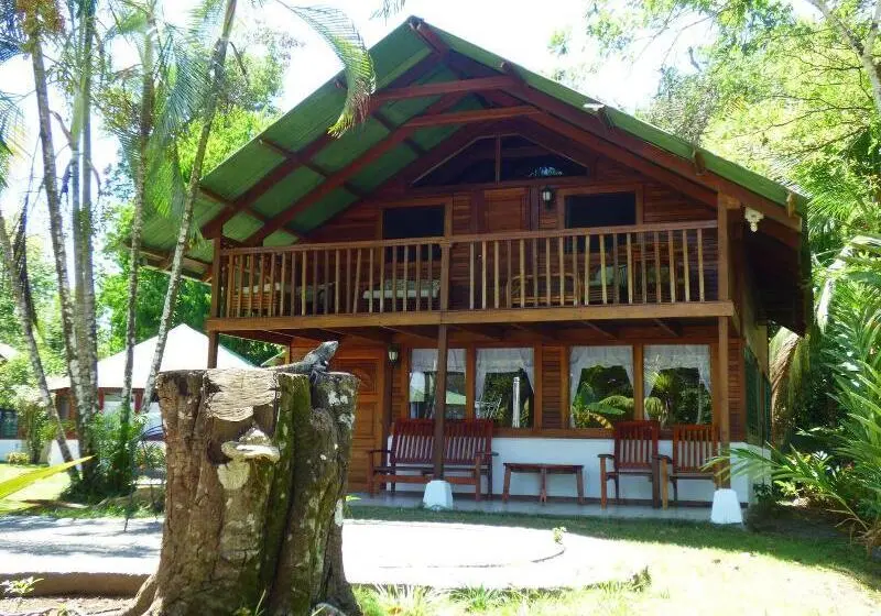 ホテル Corcovado Beach Lodge