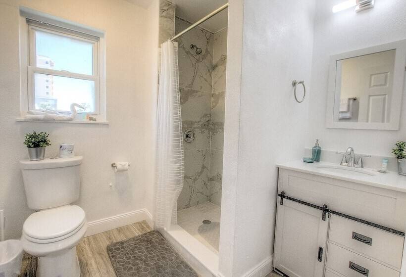 호텔 Daytona Shores Inn And Suites