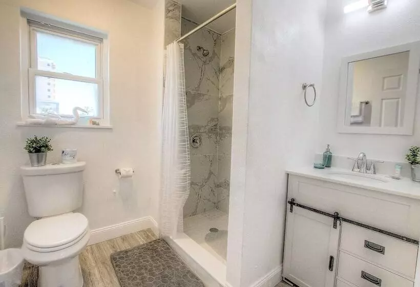 ホテル Daytona Shores Inn And Suites
