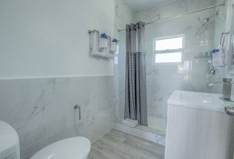 호텔 Daytona Shores Inn And Suites