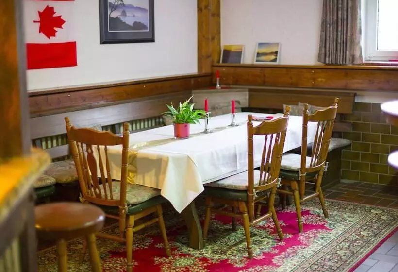ホテル Gasthaus Engemann Bei Matt