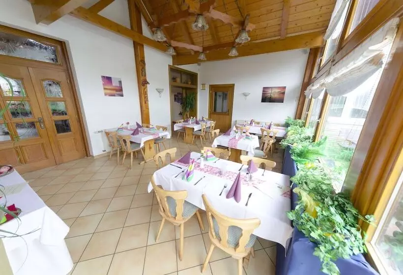 ホテル Gasthaus Engemann Bei Matt