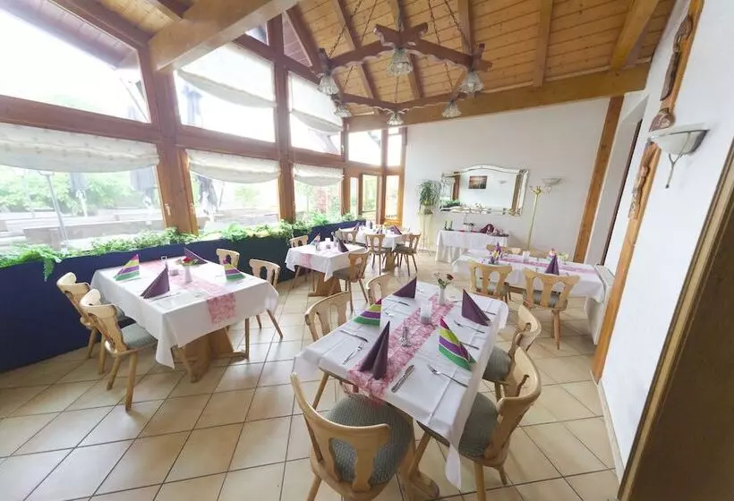 ホテル Gasthaus Engemann Bei Matt