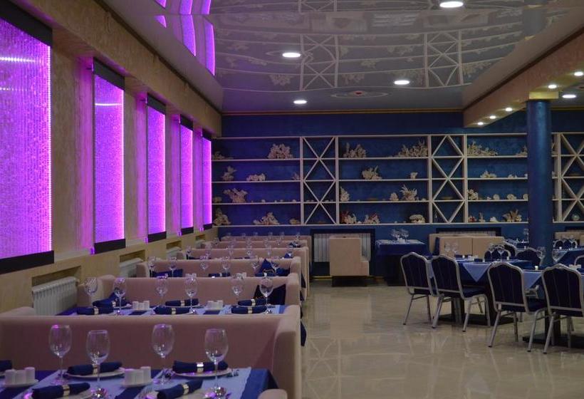 בית מלון כפרי Gold Shark