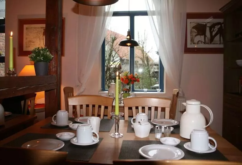 ホテル Gästehaus Wedelheine