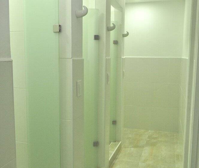 酒店 Hostal Lleras Calle 8