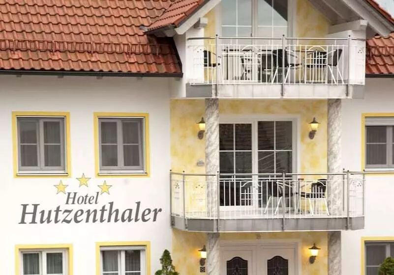 ホテル Hutzenthaler