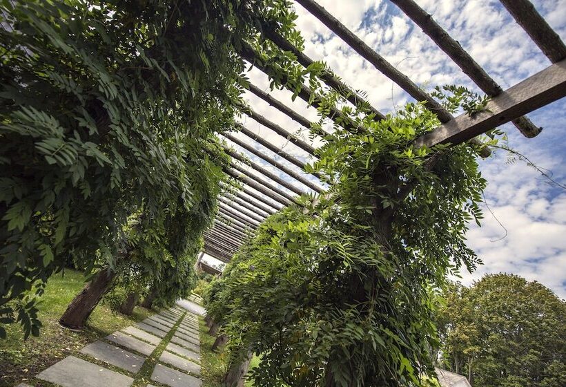 בית מלון כפרי Jedediah Hawkins Inn