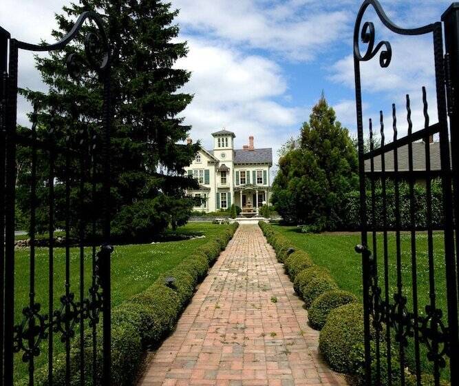 בית מלון כפרי Jedediah Hawkins Inn