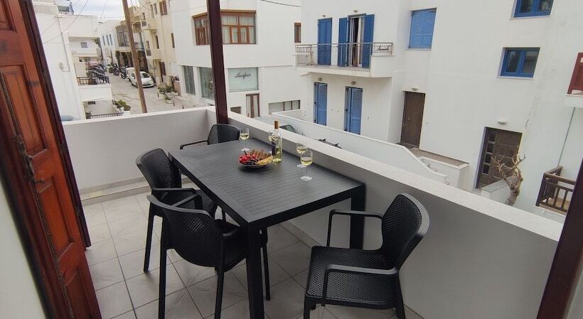 בית מלון כפרי Kapetanos Rooms