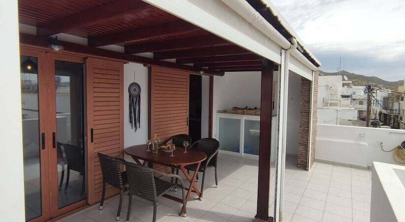 בית מלון כפרי Kapetanos Rooms