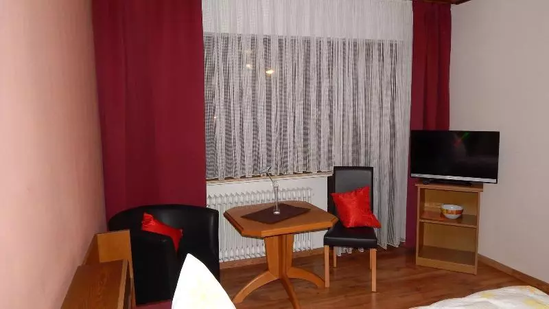 Hotelli Landgasthof Waldfrieden