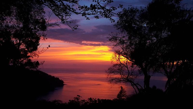 هتل Mango Moon Villa