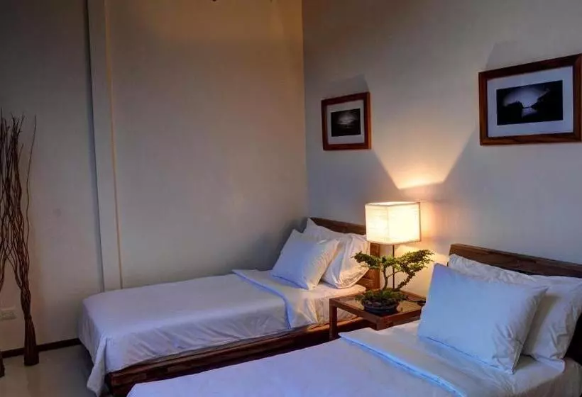 Hotelli Moana Surf Resort